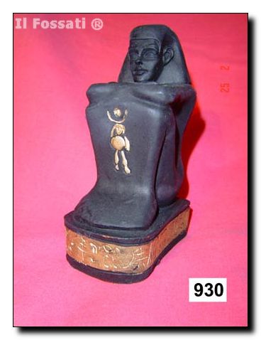 930-Estatua Dios Cubo